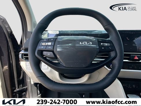 New 2026 Kia Sportage EX image 37