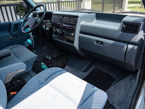 Used 1993 Volkswagen Eurovan GL FWD image 23
