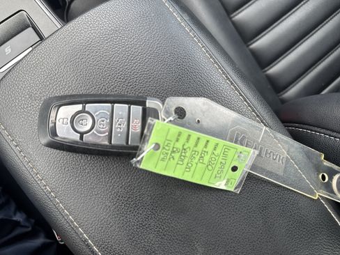 Used 2020 Ford Fusion SEL FWD image 30