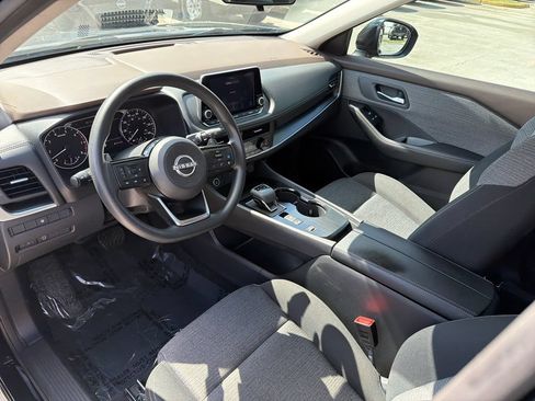 Used 2023 Nissan Rogue SV FWD image 14
