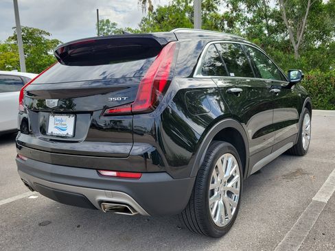 Used 2021 Cadillac XT4 Premium Luxury w/ LPO, Radiant Package FWD image 6