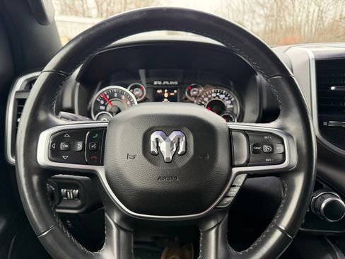 Used 2019 RAM 1500 Big Horn image 12