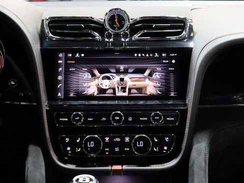 Used 2021 Bentley Bentayga Speed AWD/4WD image 43