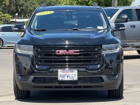 Used 2023 GMC Acadia SLE w/ Driver Convenience Package FWD image 9