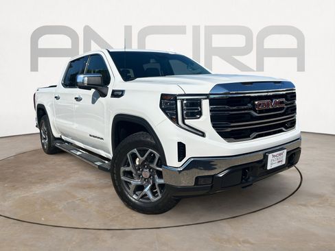 Used 2023 GMC Sierra 1500 SLT image 4