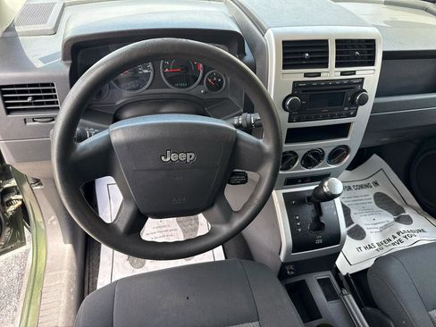 Used 2008 Jeep Patriot Sport FWD image 31