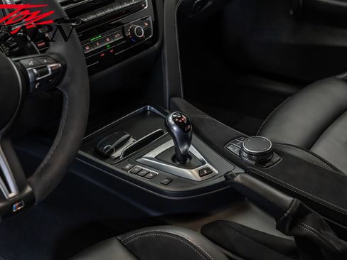 Used 2019 BMW M4 CS w/ Executive Package image 30