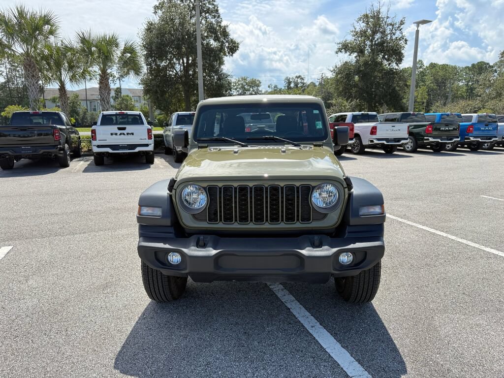 Used 2025 Jeep Wrangler Unlimited Sport AWD/4WD image 8