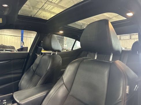 Used 2023 Nissan Maxima SR w/ Sport Mat Group FWD image 20