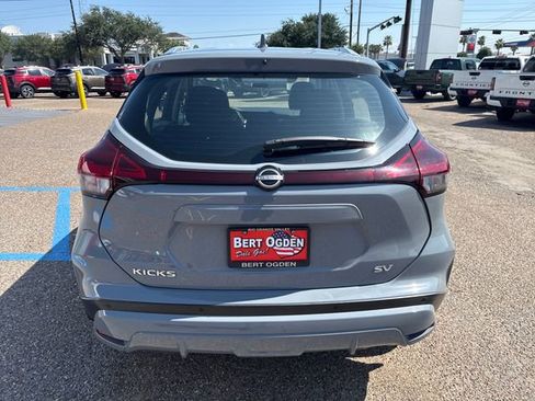 Certified 2023 Nissan Kicks SV FWD image 9