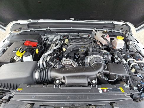 Certified 2024 Jeep Gladiator Sport image 27