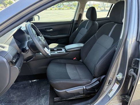 Used 2022 Nissan Sentra SV w/ Trunk Package FWD image 12