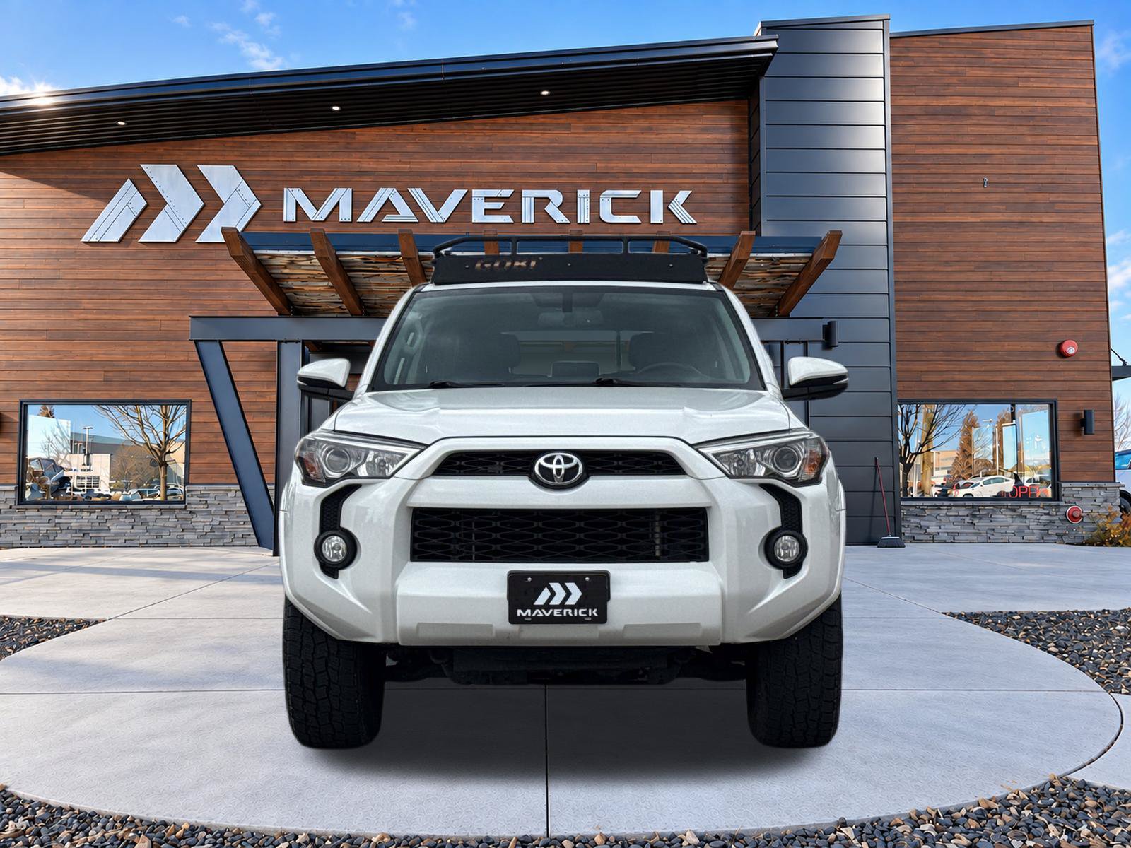 Used 2018 Toyota 4Runner SR5 Premium AWD/4WD image 4