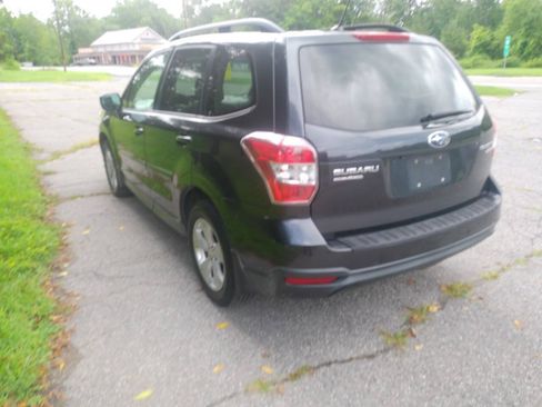 Used 2015 Subaru Forester 2.5i Premium w/ All-Weather Package AWD/4WD image 8