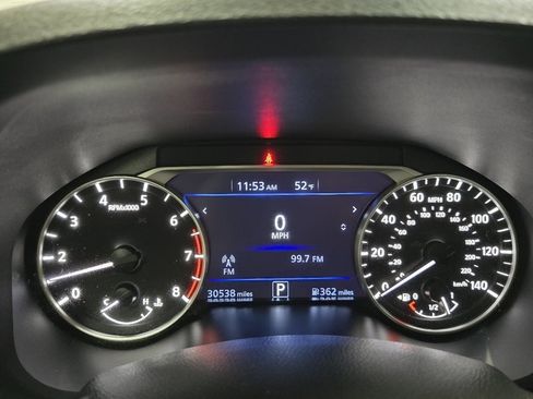 Used 2024 Nissan Altima 2.5 SV image 23