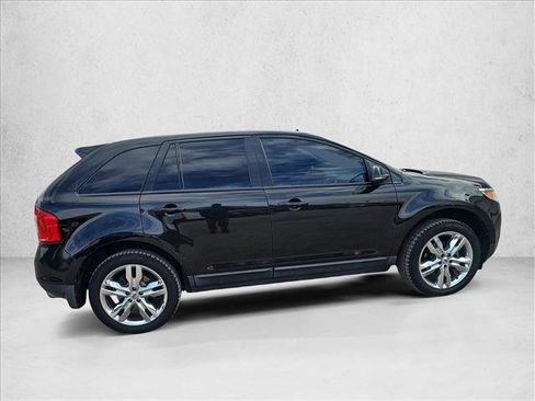 Used 2014 Ford Edge SEL w/ Equipment Group 205A image 6
