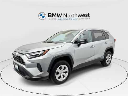 Used 2025 Toyota RAV4 LE AWD/4WD image 1