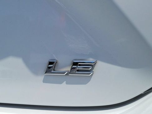 Used 2025 Toyota Camry LE FWD image 11