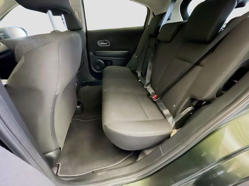 Used 2018 Honda HR-V EX image 15