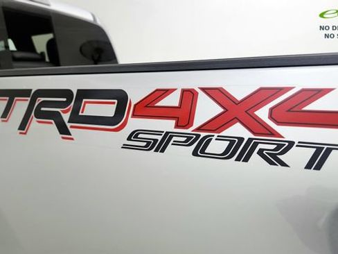 Used 2022 Toyota Tacoma TRD Sport w/ Technology Package AWD/4WD image 25