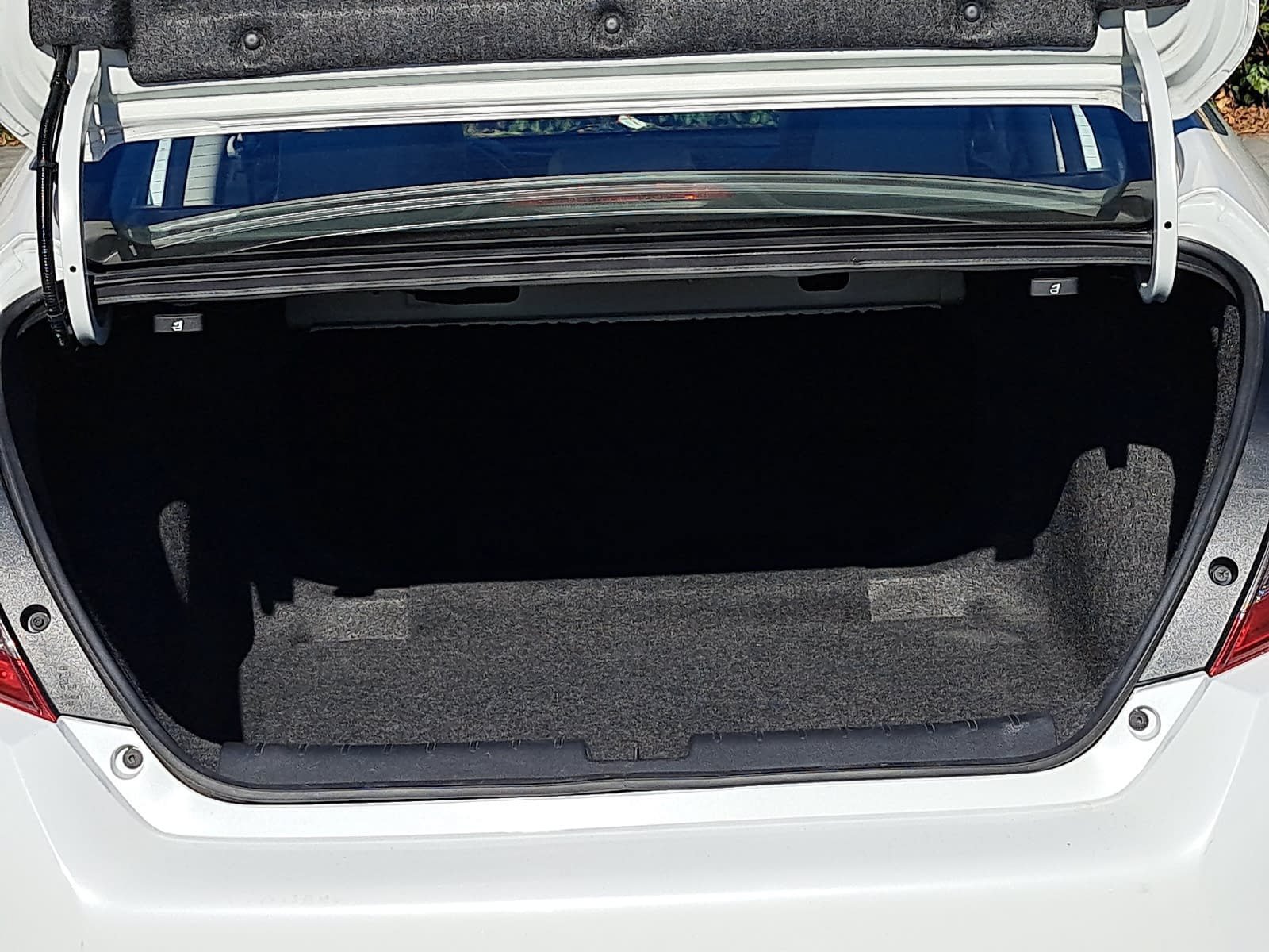 Used 2017 Honda Civic EX-L image 12