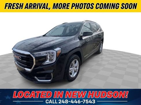 Used 2023 GMC Terrain SLE w/ Driver Convenience Package image 6