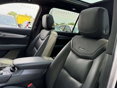 Certified 2024 Cadillac XT6 Luxury w/ LPO, Floor Liner Package AWD/4WD image 10