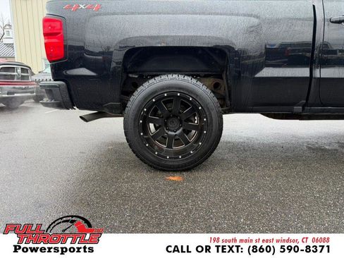 Used 2018 Chevrolet Silverado 1500 W/T w/ Black Out Edition image 27