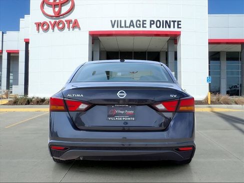 Used 2022 Nissan Altima 2.5 SV image 4