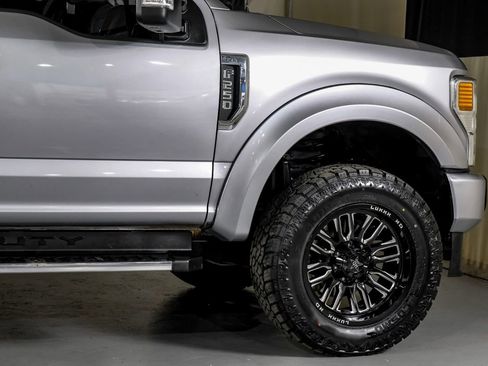 Used 2021 Ford F250 XLT w/ XLT Premium Package image 7