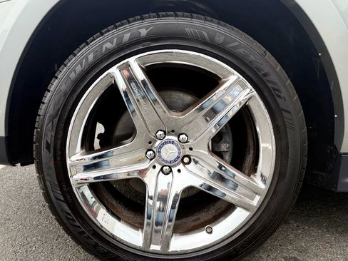 Used 2010 Mercedes-Benz GL 550 4MATIC image 63