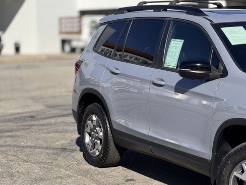 Used 2022 Honda Passport TrailSport image 5
