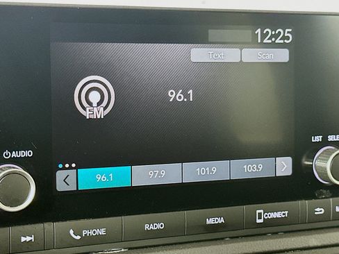 Used 2025 Honda CR-V LX image 21