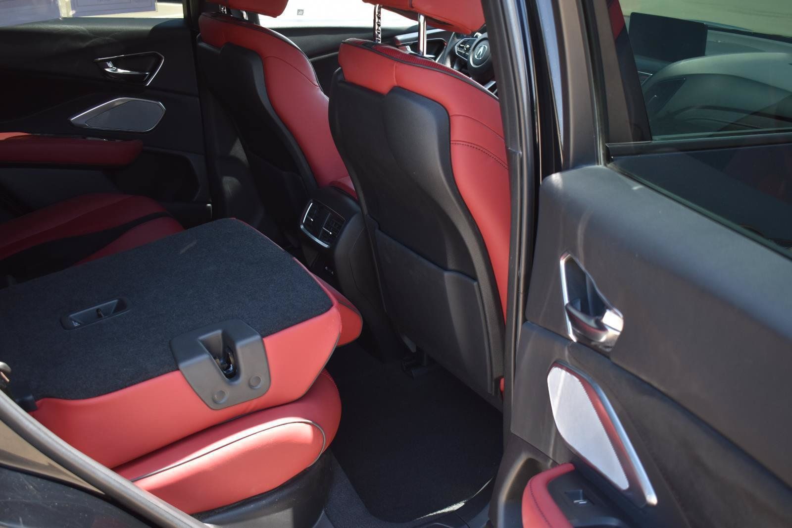 Used 2023 Acura RDX w/ Advance Package FWD image 19