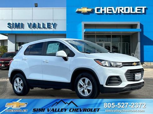 Certified 2022 Chevrolet Trax LS w/ Tint and Cruise Package FWD image 1