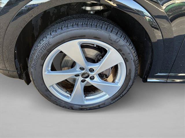 Used 2025 Audi Q5 Premium Plus w/ Premium Plus AWD/4WD image 9