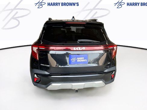 Used 2024 Kia Seltos EX AWD/4WD image 9