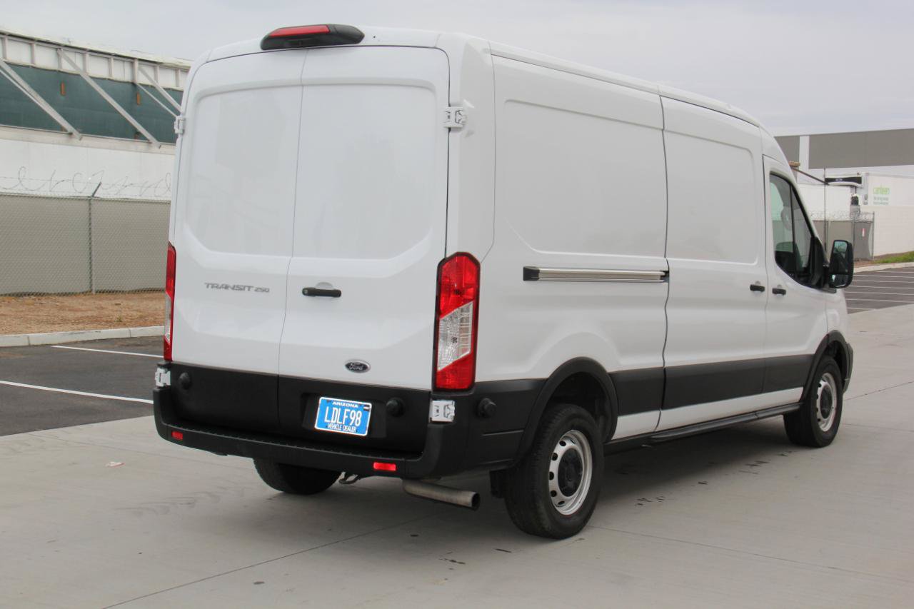 Used 2024 Ford Transit 250 148 Medium Roof RWD image 5