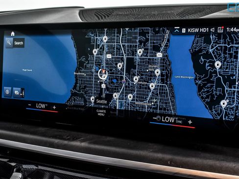 Used 2023 BMW X7 xDrive40i w/ Premium Package image 26