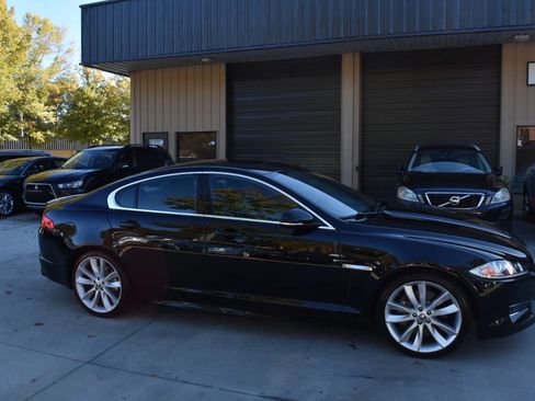 Used 2013 Jaguar XF 3.0 image 21