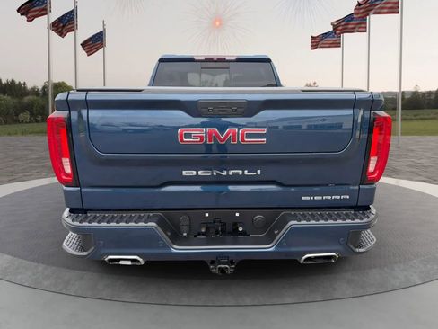 Used 2019 GMC Sierra 1500 Denali w/ Denali Ultimate Package AWD/4WD image 11