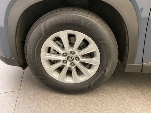 Used 2025 Toyota Grand Highlander AWD image 8