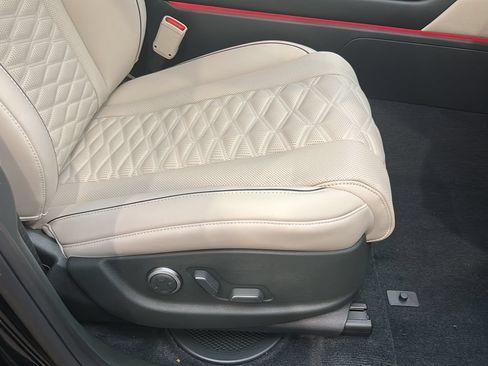 New 2026 Genesis GV80 3.5T e-SC AWD/4WD image 19