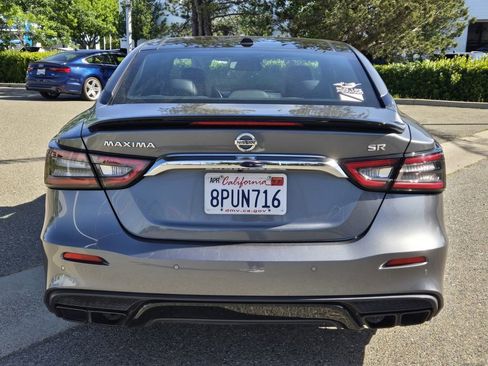 Used 2020 Nissan Maxima SR w/ Sport Mat Group FWD image 17