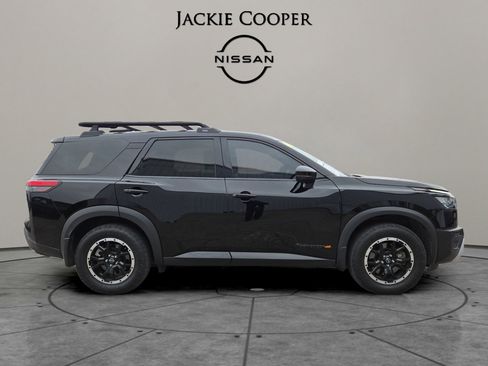 Certified 2023 Nissan Pathfinder Rock Creek image 6