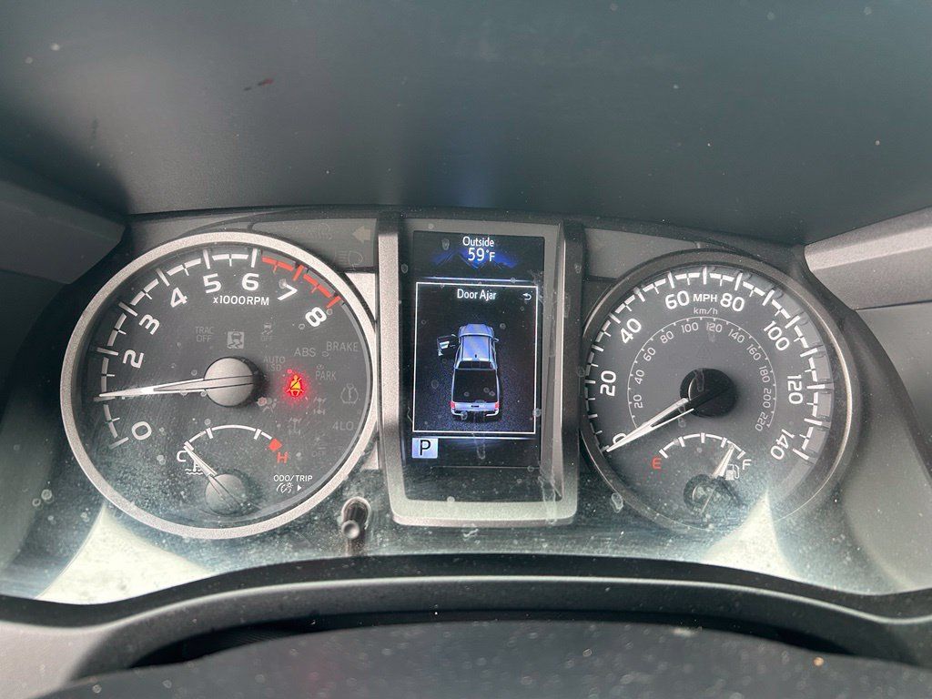 Used 2023 Toyota Tacoma TRD Off-Road w/ TRD Premium Off Road Package AWD/4WD image 17