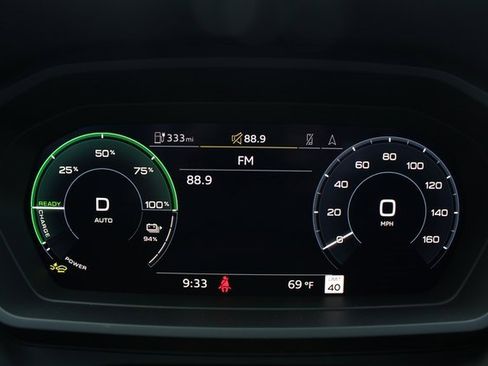 New 2025 Audi Q4 e-tron Premium Plus image 16