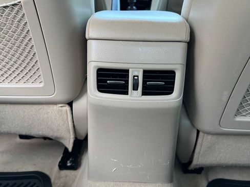 Used 2011 Suzuki Kizashi S image 9