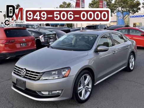 Used 2012 Volkswagen Passat 3.6 SE FWD image 1
