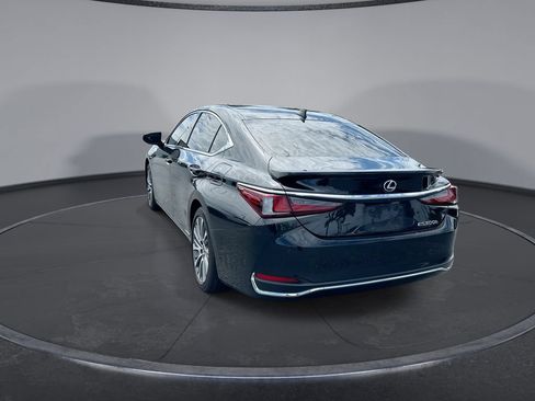 Used 2021 Lexus ES 300h w/ Premium Package FWD image 7